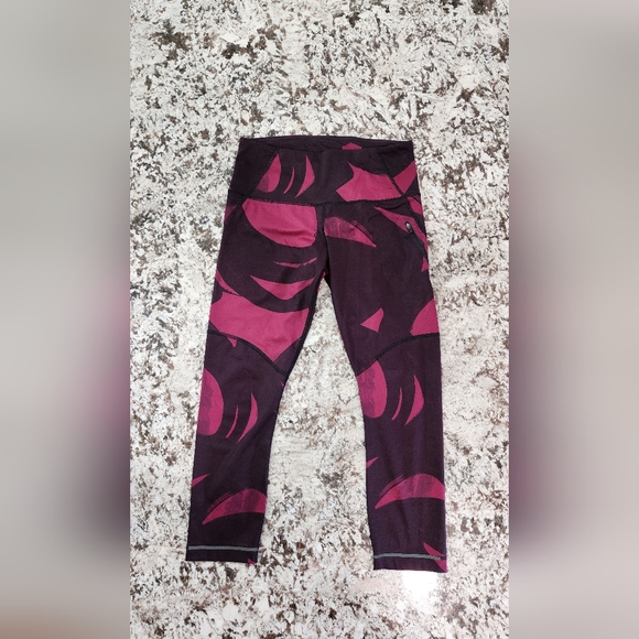 Lululemon leggings - Picture 1 of 4